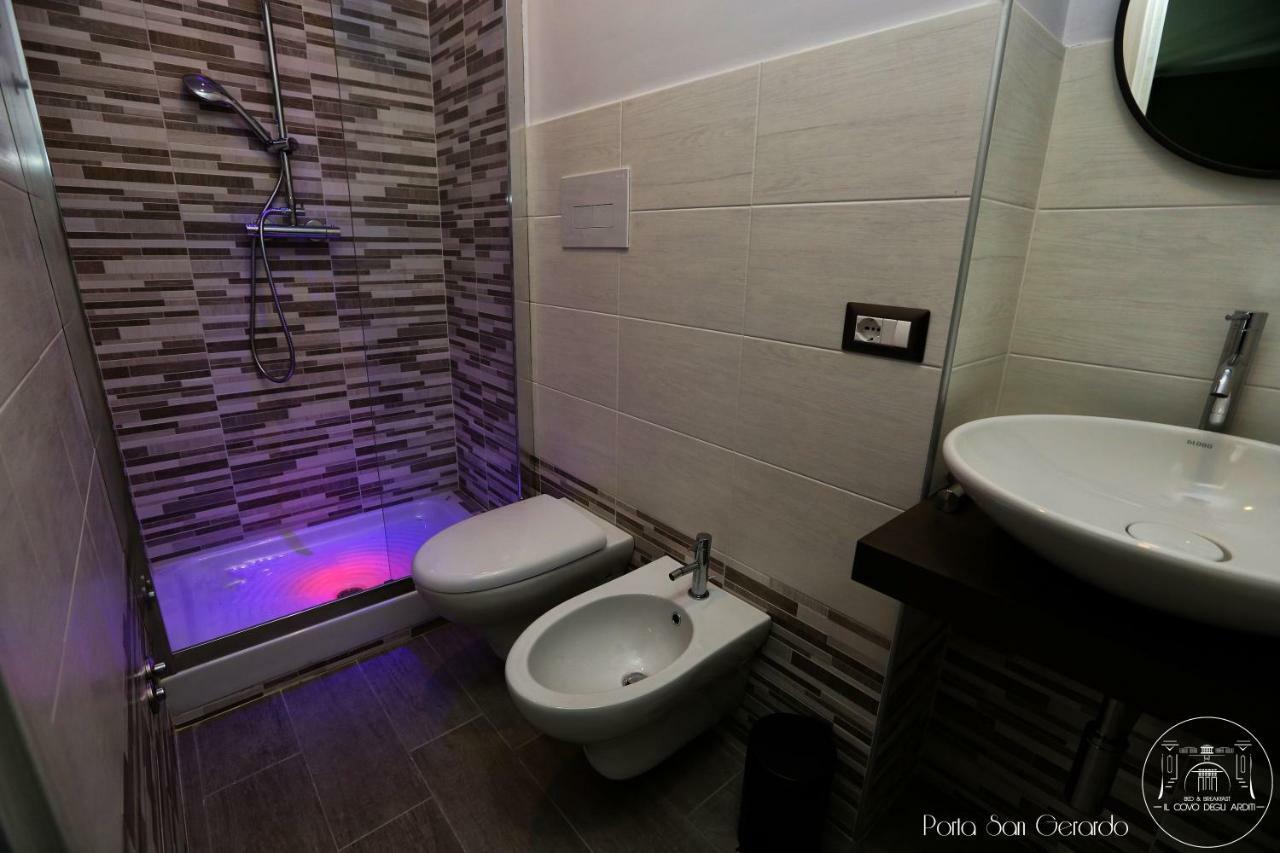 Il Covo Degli Arditi B&B Potenza Bagian luar foto