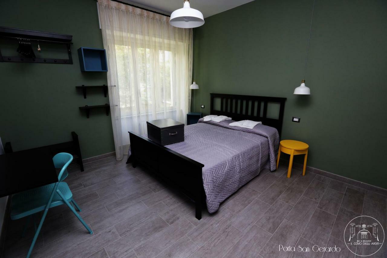 Il Covo Degli Arditi B&B Potenza Bagian luar foto